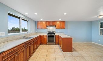 6400 Dale Ln, Anderson, CA 96007