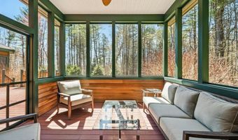 1026 Essex St, Bangor, ME 04401