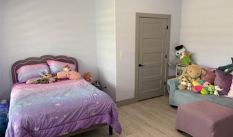410 S Wickham St, Alvord, TX 76225