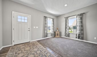 43 Burroughs Dr, Ashville, OH 43103