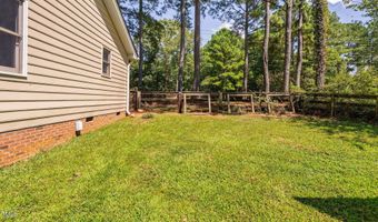 8736 Manns Loop Rd, Apex, NC 27539