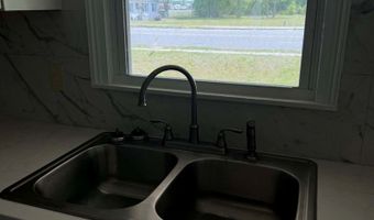 813 W 12th St, Alma, GA 31510