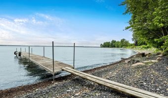 2657 W Shore Rd, Alburgh, VT 05440