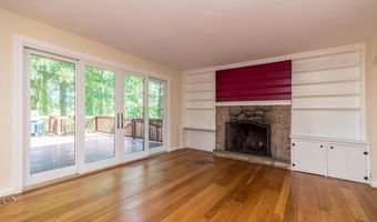 1901 ACORN Ln, Abington, PA 19001