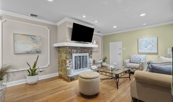 75 Linda Dr, Bridgeport, CT 06606
