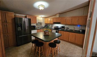 2156 Maxton St, Autryville, NC 28318