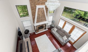 2086 Valleyview Dr, Ann Arbor, MI 48105