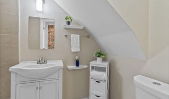 330 S CLINTON St, Baltimore, MD 21224