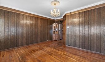 108 W 2ND St, Alburtis, PA 18011