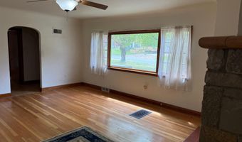 7892 OLD 101 Rd, Armstrong Creek, WI 54103