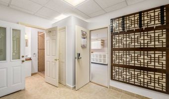 96 Comly Rd, Bayonne, NJ 07035