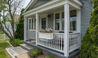 3 Garden St, Branford, CT 06405