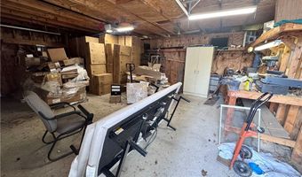 887-889 Colony Dr, Aurora, OH 44202