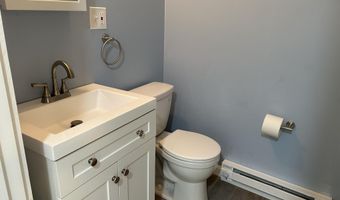 6 Fowler St, Augusta, ME 04330