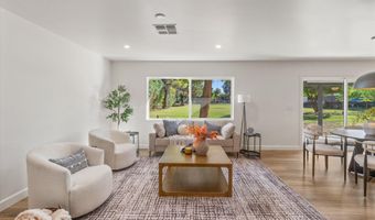 2029 W SHAWNEE Dr, Chandler, AZ 85224