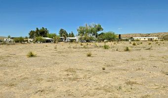 17 Seco Rd, Caballo, NM 87931