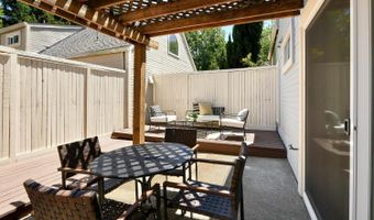 2737 Lakeview Dr, Santa Rosa, CA 95405