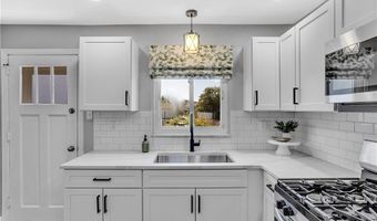 2004 Orofino St, McKeesport, PA 15132
