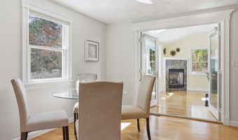 4 Meadowbrook Rd, Acton, MA 01720