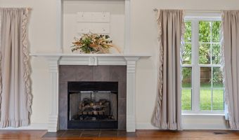 9859 Fieldcrest Dr, Apison, TN 37302