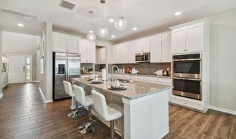 3189 Fall Harvest Dr, Zephyrhills, FL 33540