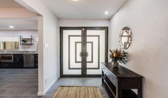 630 Sierra Dr SE, Albuquerque, NM 87108