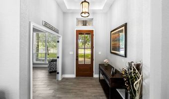 156 Crescent Rdg, Adkins, TX 78101