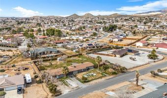 15944 Wintun Rd, Apple Valley, CA 92307