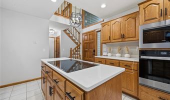 613 S Darling Ln NW, Alexandria, MN 56308