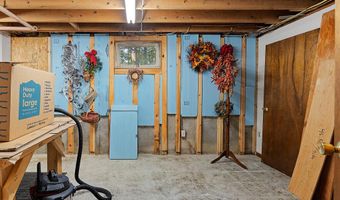 1 Castle View Ln, Belgrade, ME 04917