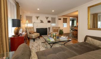 100 Pratt Rd, Clinton, CT 06413