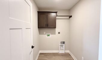 2360 Serenity Ct, Auburn, IN 46706