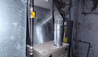 28 Christie St, Akron, OH 44303