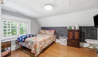 1305 S Kankamp Rd, Angola, IN 46703