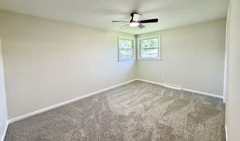 2318 E 40th St, Anderson, IN 46013