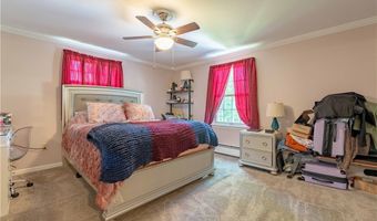 1201 Overlook Dr, Alliance, OH 44601