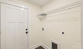 1917 Harrison St, Savannah, GA 31404