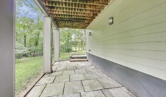 8806 FOX HILLS Trl, Potomac, MD 20854