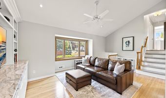 522 Mackey Ave, Belford, NJ 07718