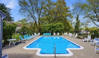 24 Pond Ct 24A, North Providence, RI 02904