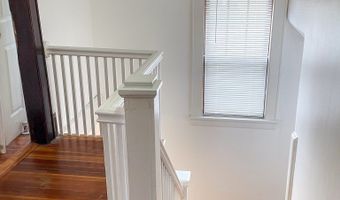26 Stoehrs Pl, Bridgeport, CT 06606
