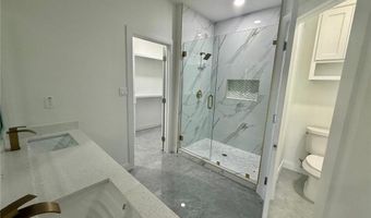 421 S 12th St, Alamo, TX 78516