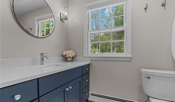 75 Walnut Dr, East Greenwich, RI 02818