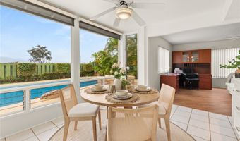 1604 Kanapuu Dr, Kailua, HI 96734