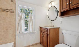 1228 WHEATSHEAF Ln, Abington, PA 19001