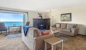 17744 N HIGHWAY 101 B204, Brookings, OR 97415