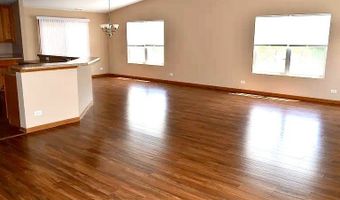 12 Millbrook Ct, Algonquin, IL 60102