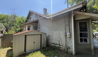 211 S Hickory St, Aberdeen, MS 39730