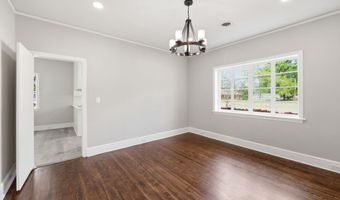 570 W Columbia Ave, Batesburg, SC 29006