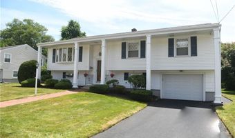 20 Bicentennial Way, North Providence, RI 02911